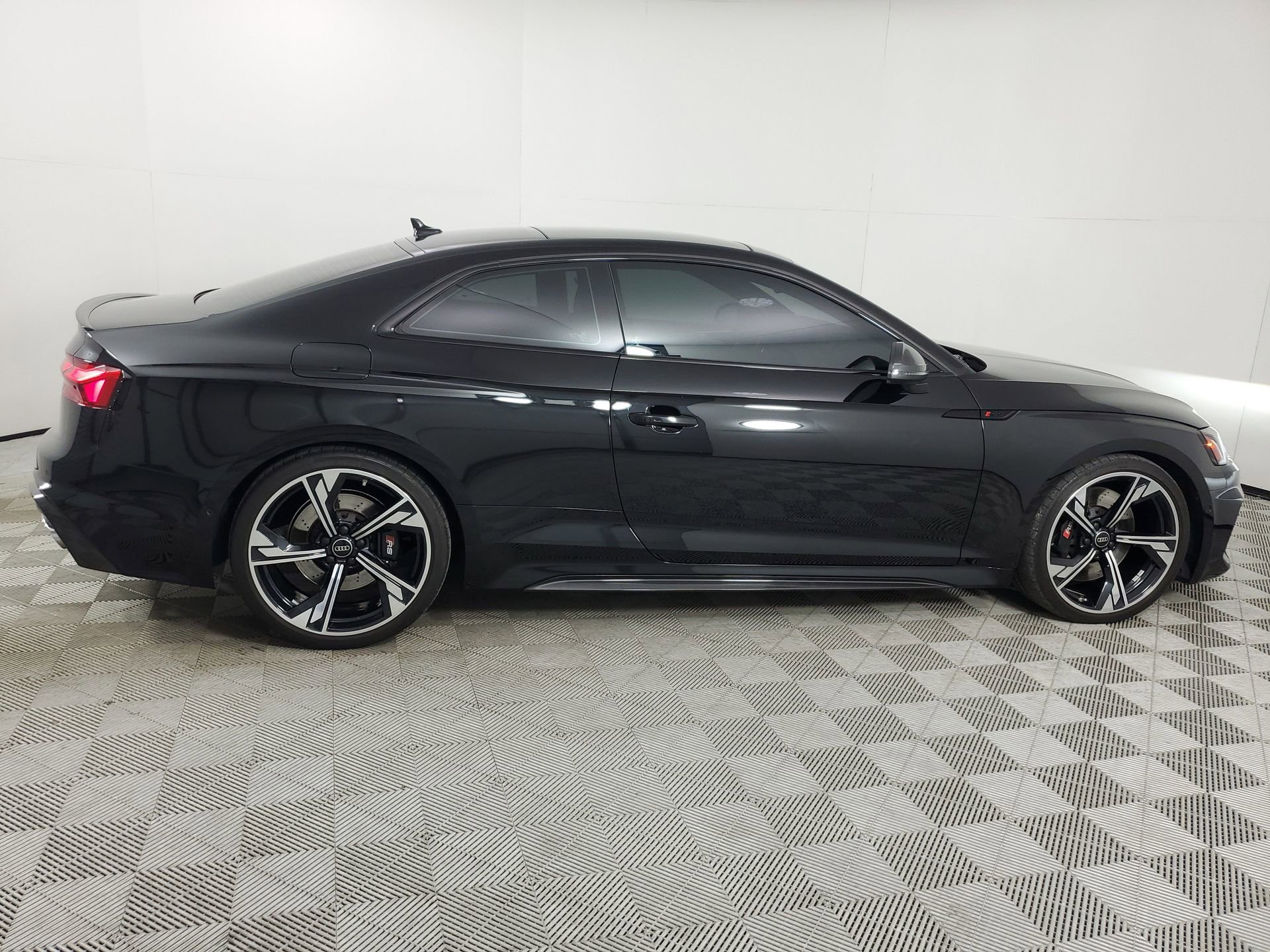 Certified 2023 Audi RS 5 w/ Black Optic Carbon Package image 11