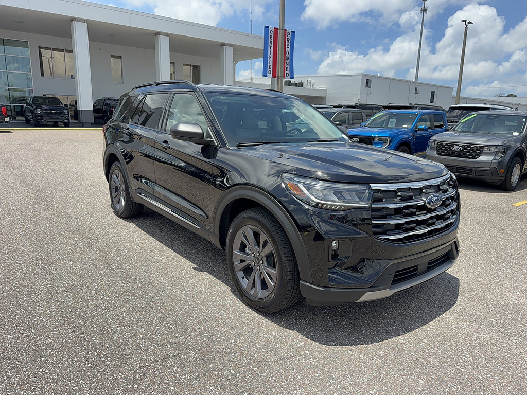 Certified 2025 Ford Explorer Active w/ Active Comfort Package AWD/4WD image 4