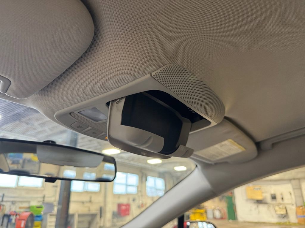 Used 2014 Ford Fusion SE w/ Equipment Group 201A image 30