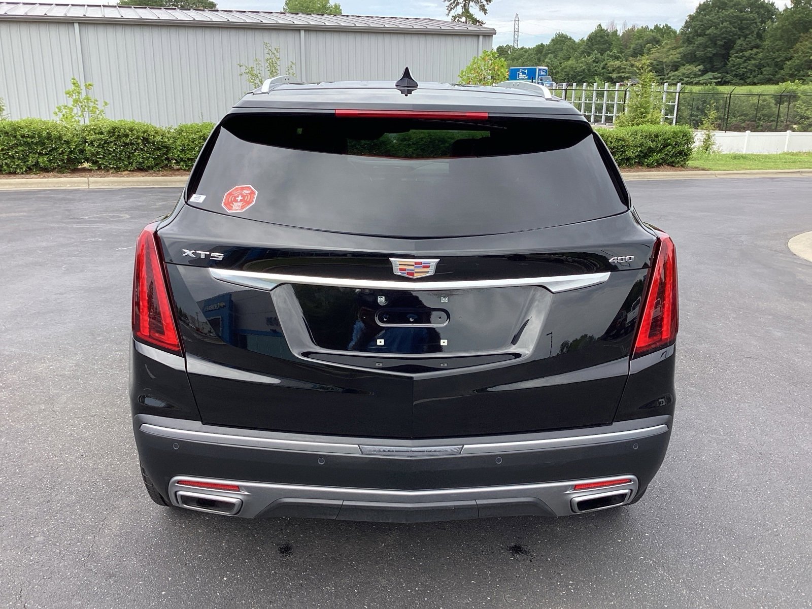 Used 2025 Cadillac XT5 Premium Luxury image 3