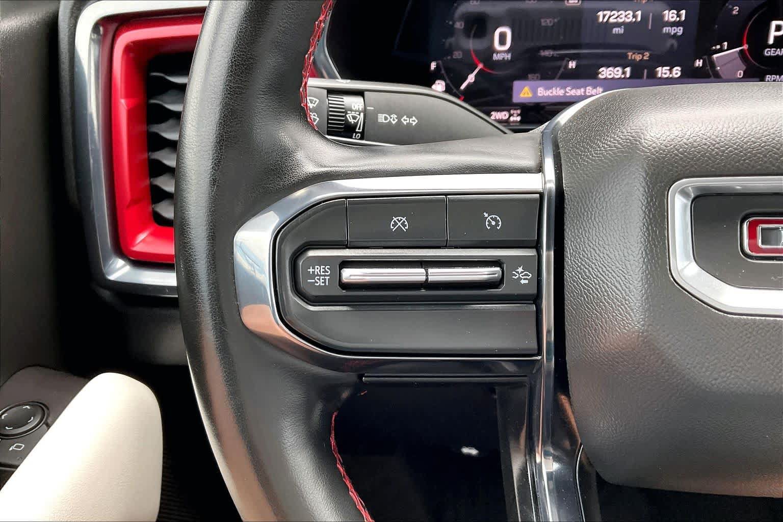 Used 2024 GMC Canyon AT4X AWD/4WD image 23