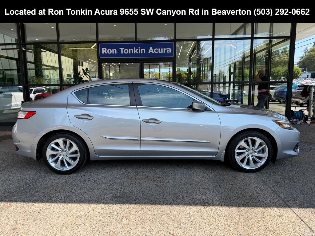 Used 2017 Acura ILX FWD image 8