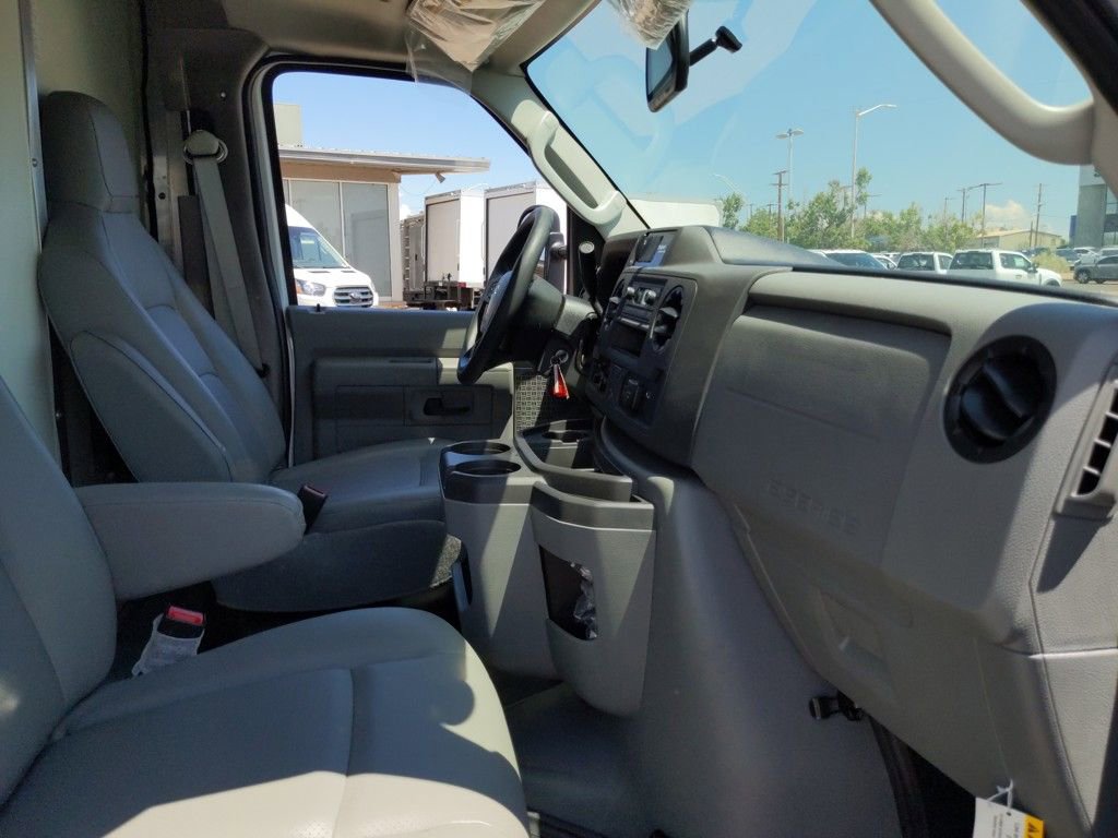 New 2025 Ford E-350 and Econoline 350 Super Duty w/ Power Equipment Group image 28