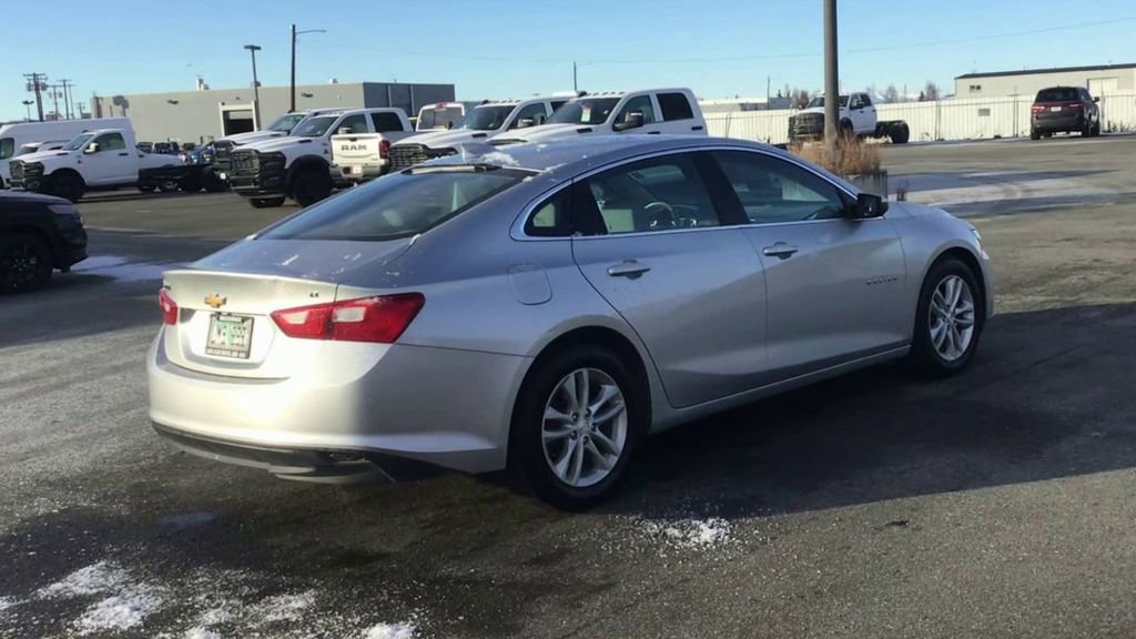 Used 2016 Chevrolet Malibu LT image 8