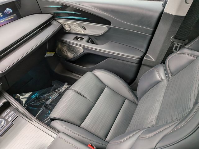 New 2026 Lincoln Nautilus Reserve AWD/4WD image 16