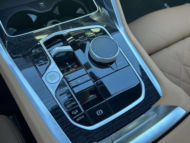 New 2027 BMW X6 xDrive40i w/ Climate Comfort Package AWD/4WD image 17