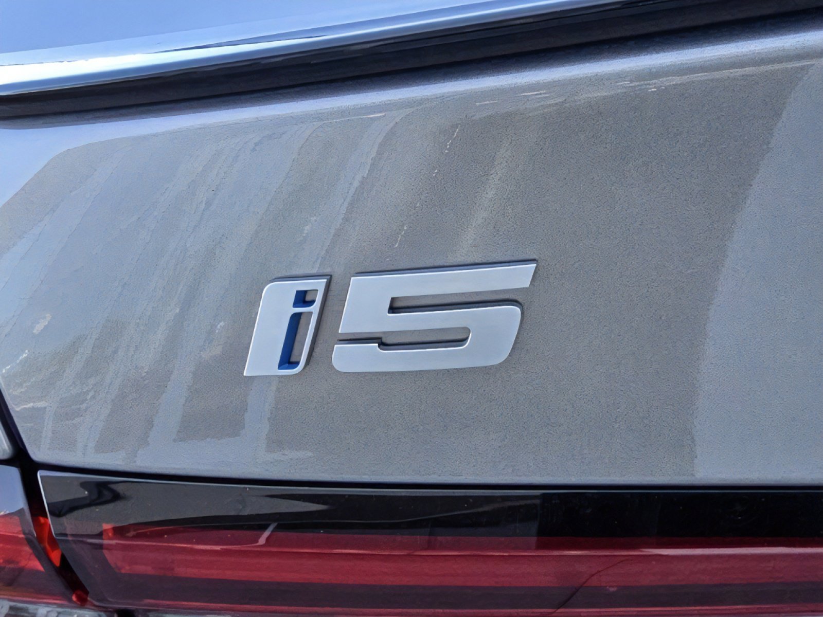 Used 2025 BMW i5 eDrive40i w/ M Sport Package image 27