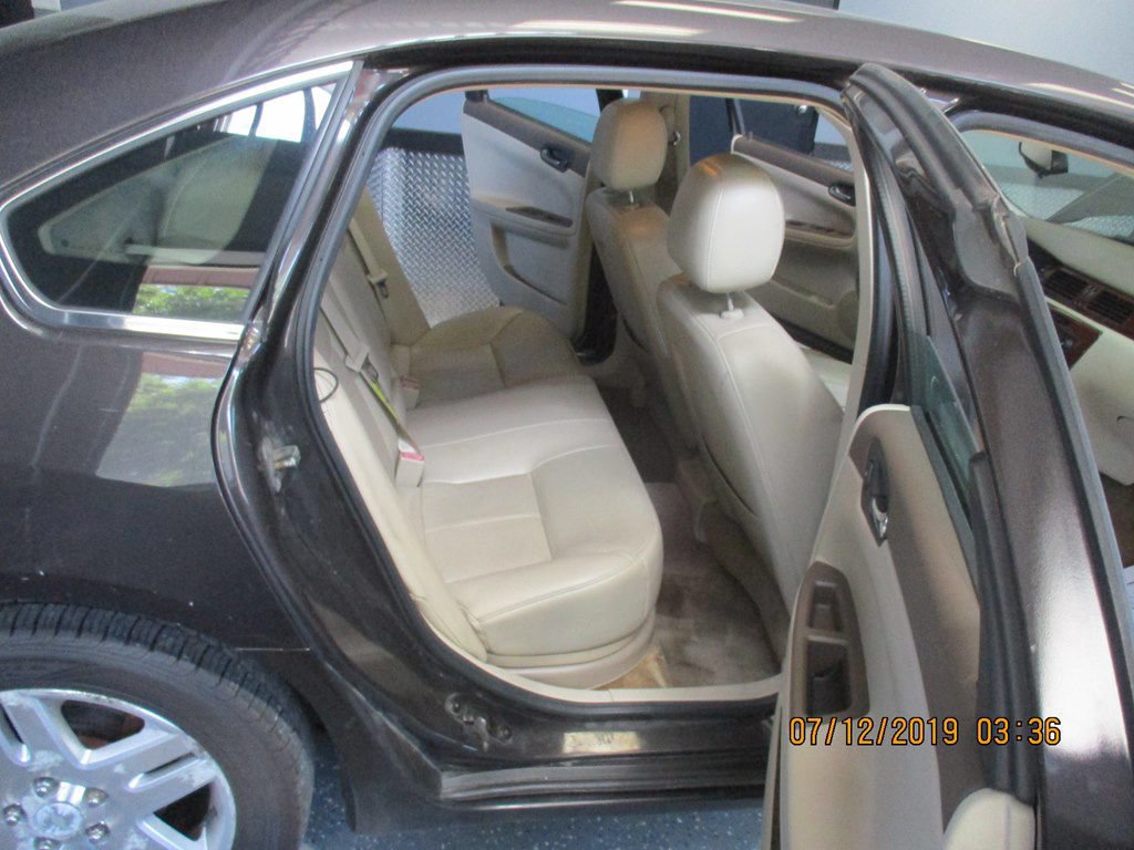Used 2008 Chevrolet Impala LT FWD image 15