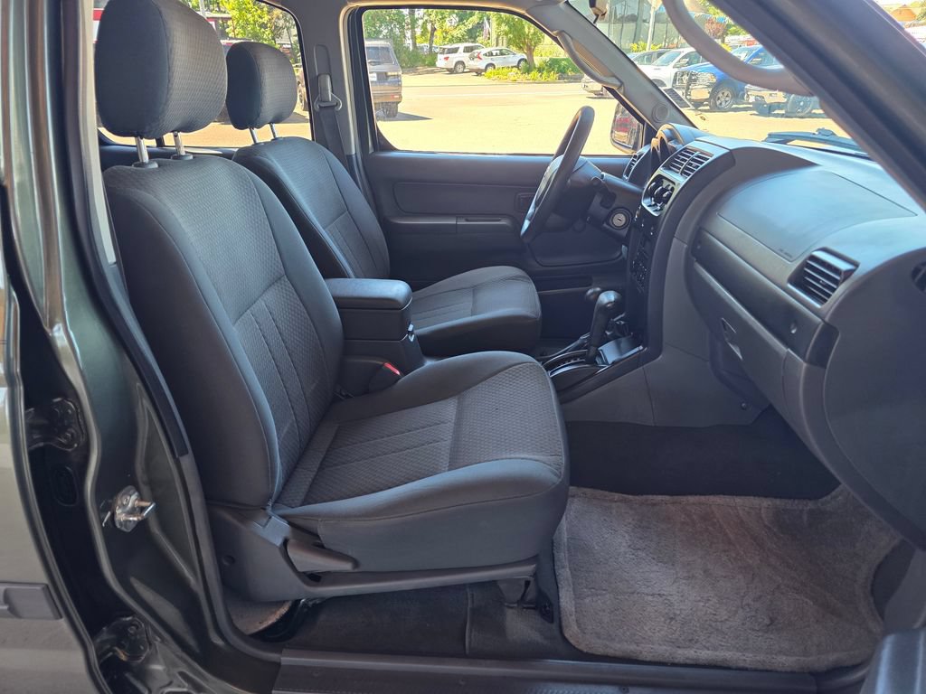 Used 2004 Nissan Xterra XE w/ (Tow) Tow Pkg AWD/4WD image 19