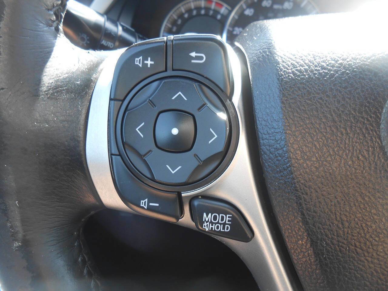 Used 2014 Toyota Camry SE w/ Fleet Convenience Package FWD image 15