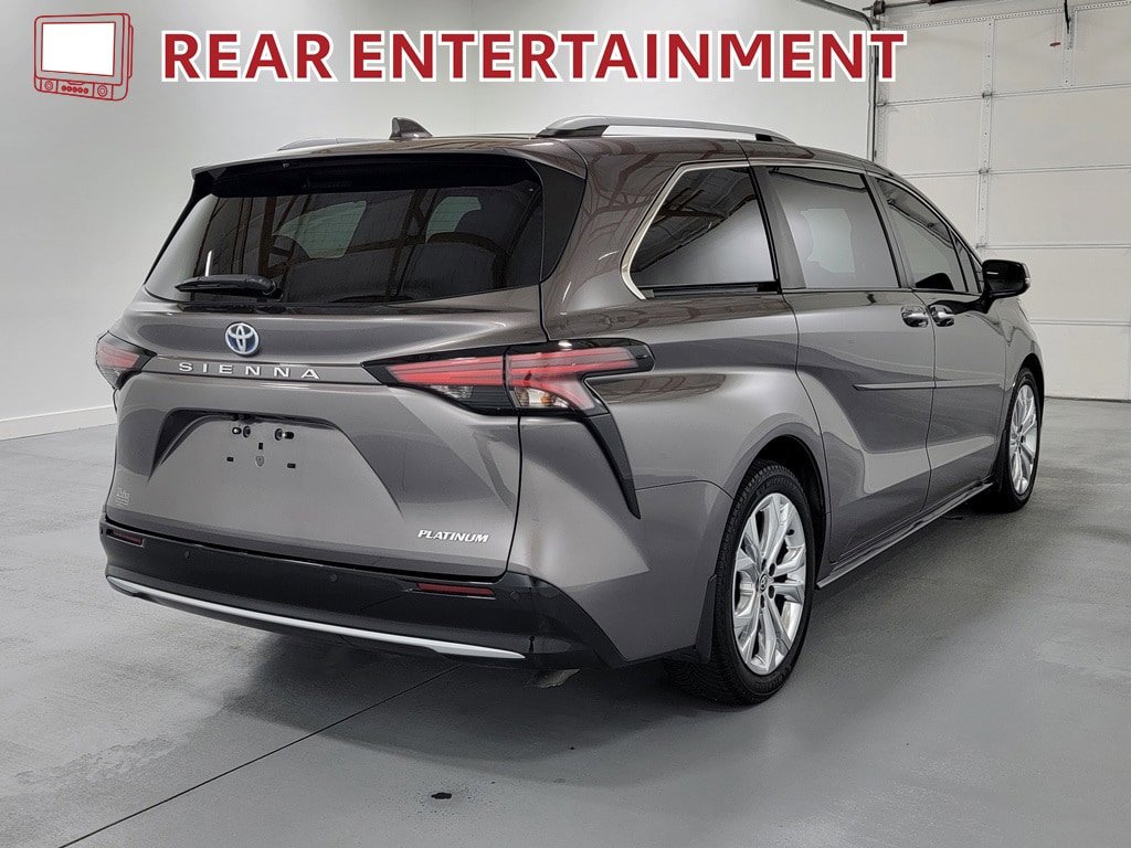 Used 2021 Toyota Sienna Platinum w/ Protection Package (TMS) FWD image 9