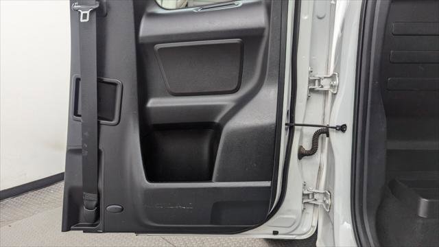 Used 2020 Toyota Tacoma SR image 16