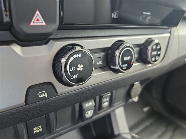 Used 2018 Toyota Tacoma SR5 image 22