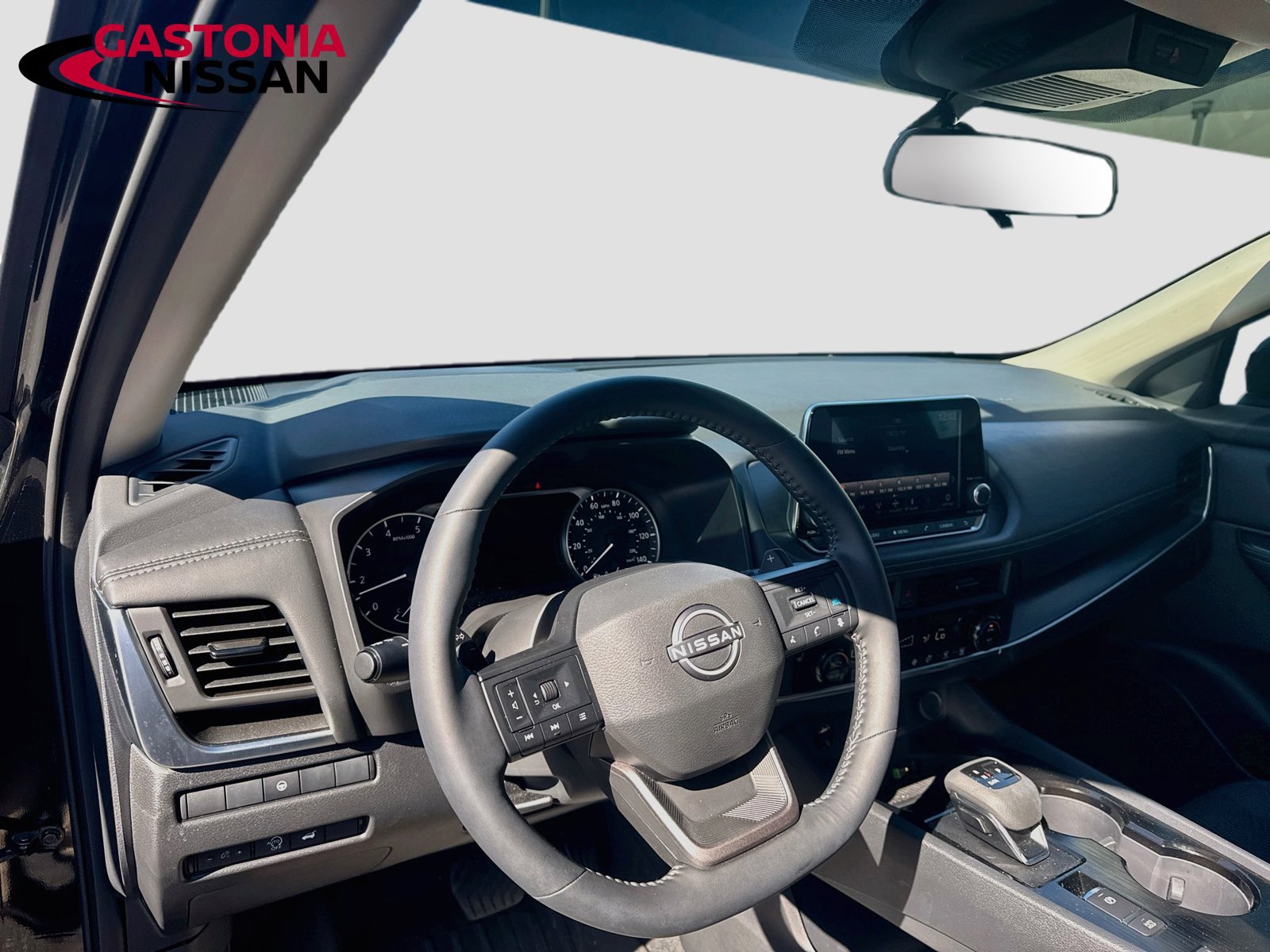 Used 2026 Nissan Rogue SV w/ Cold Weather Package FWD image 11