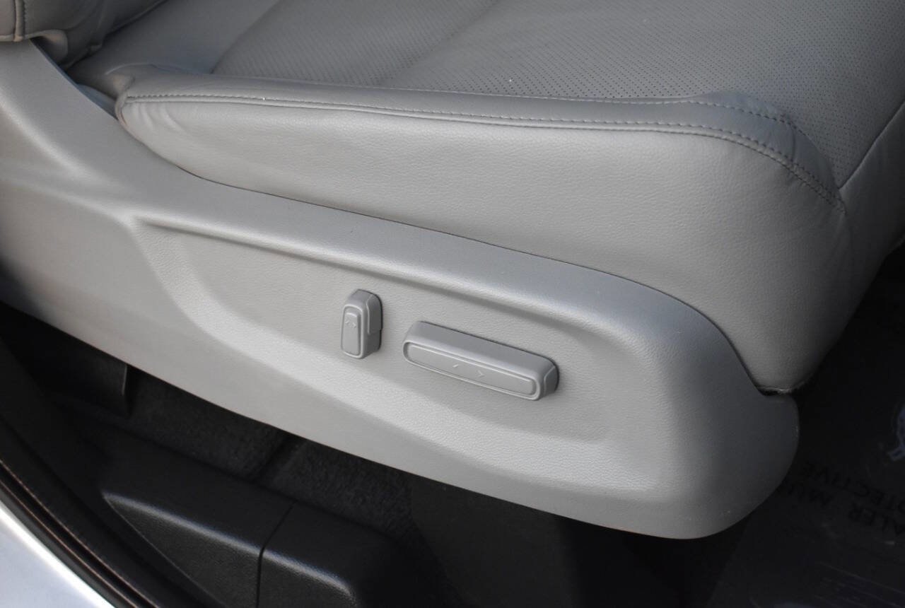 Used 2018 Honda Odyssey Elite image 65