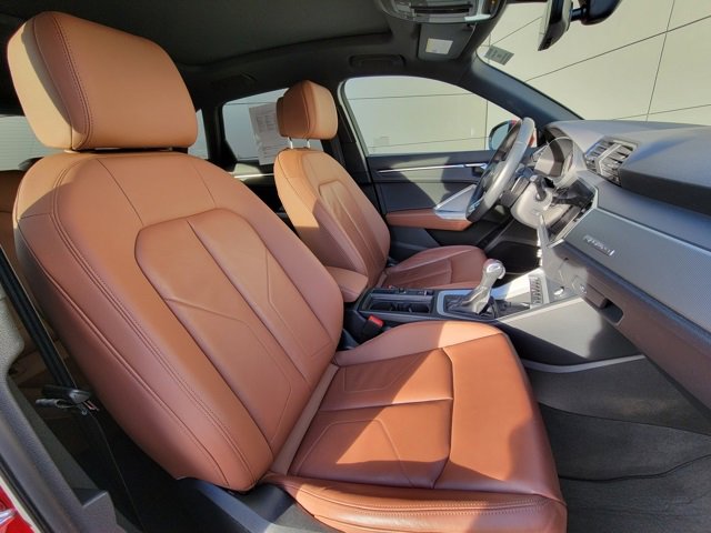 Used 2024 Audi Q3 2.0T Premium image 18