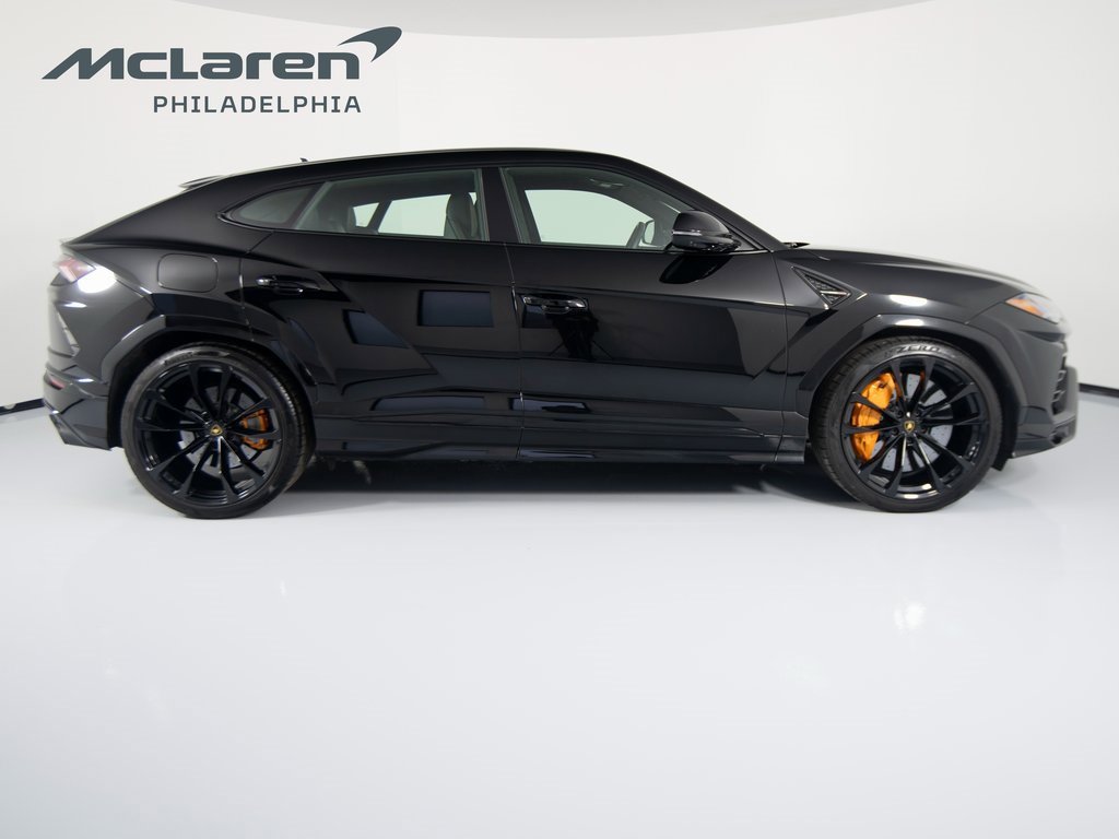 Used 2022 Lamborghini Urus image 4