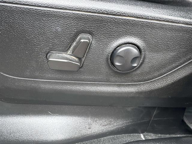 Used 2022 RAM 1500 Big Horn AWD/4WD image 10