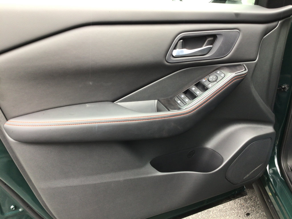 New 2026 Nissan Rogue SV AWD/4WD image 6