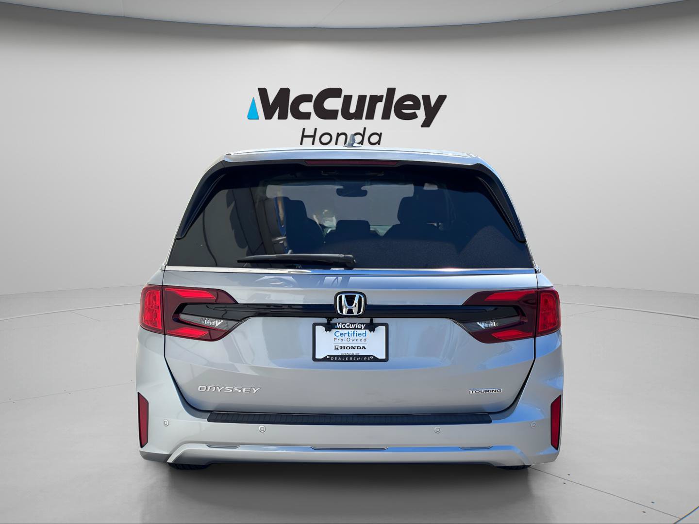 Certified 2026 Honda Odyssey Touring image 4