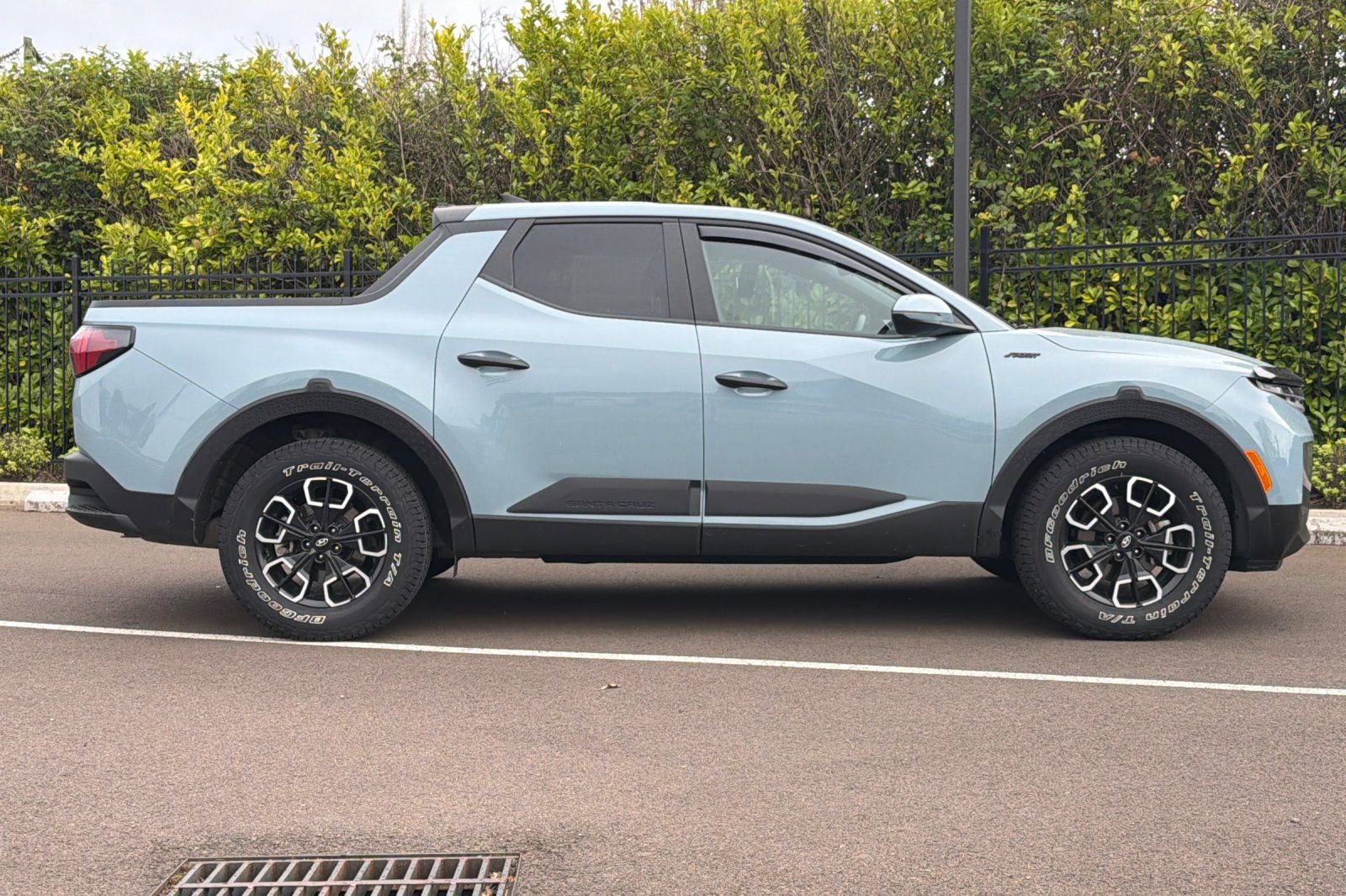 Used 2022 Hyundai Santa Cruz SEL image 3