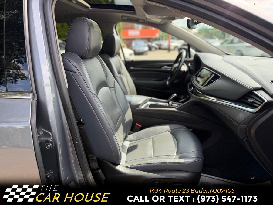 Used 2021 Buick Enclave Essence w/ Sound and Sites Package AWD/4WD image 22
