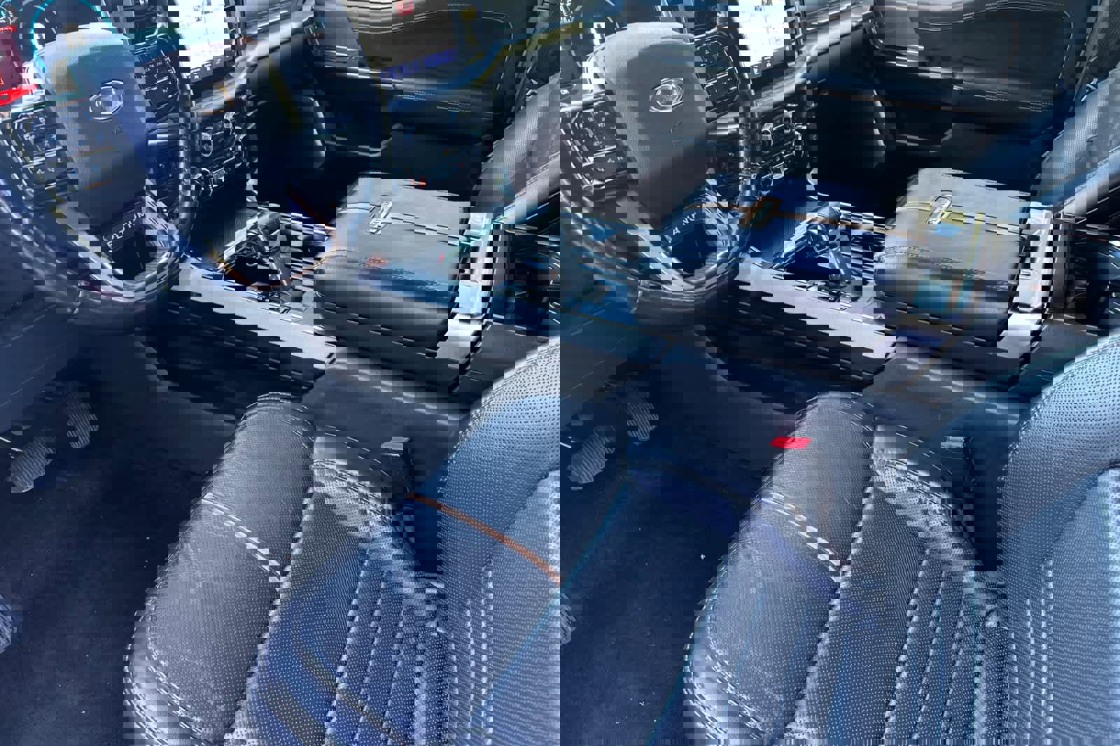 Certified 2022 Ford F150 Platinum w/ Equipment Group 701A High image 11