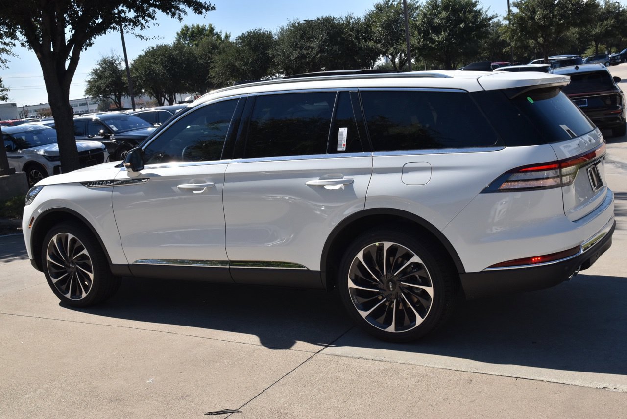New 2027 Lincoln Aviator Reserve AWD/4WD image 10