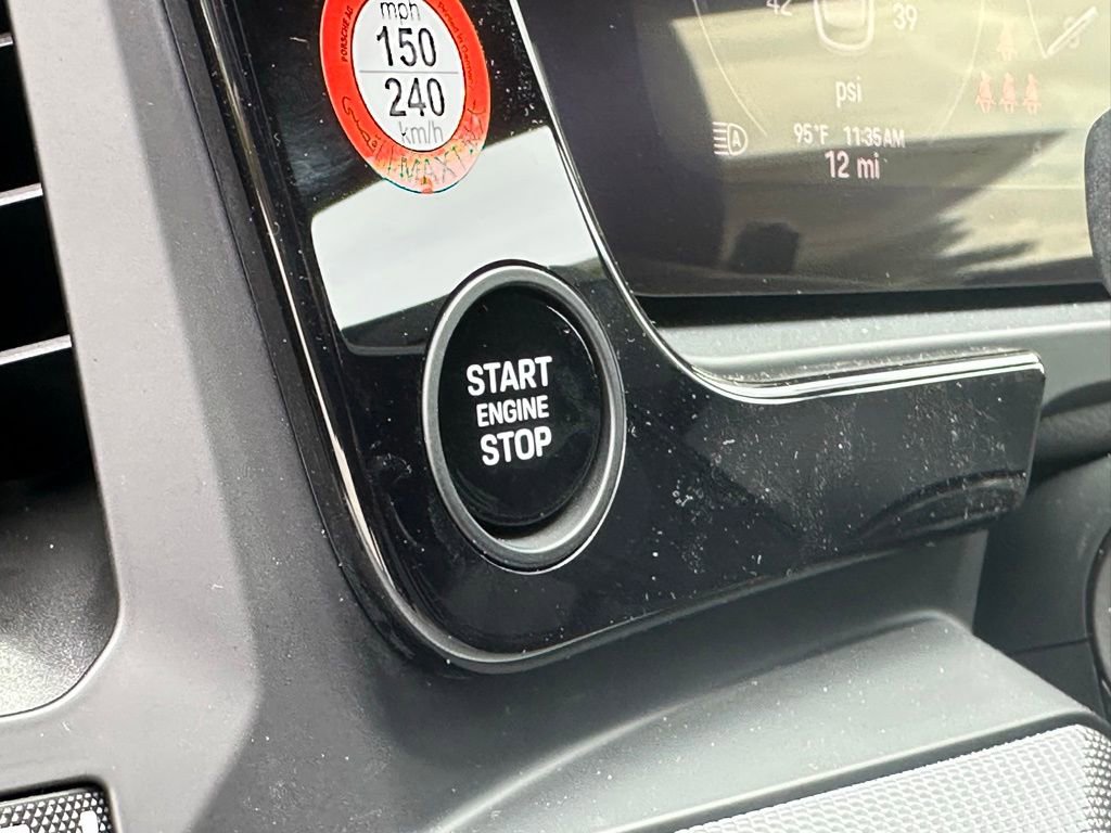 Used 2025 Porsche Cayenne E-Hybrid image 17