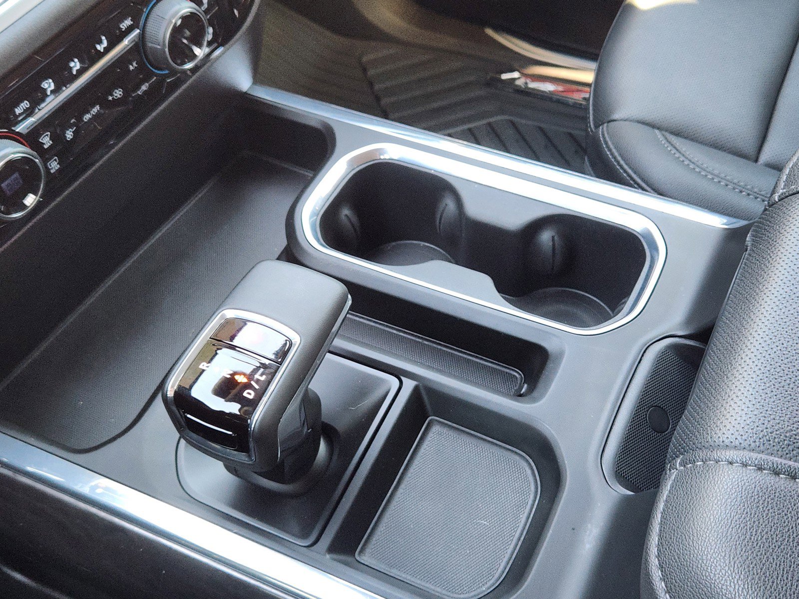 Used 2025 Chevrolet Silverado 1500 LTZ w/ LTZ Premium Texas Edition image 17