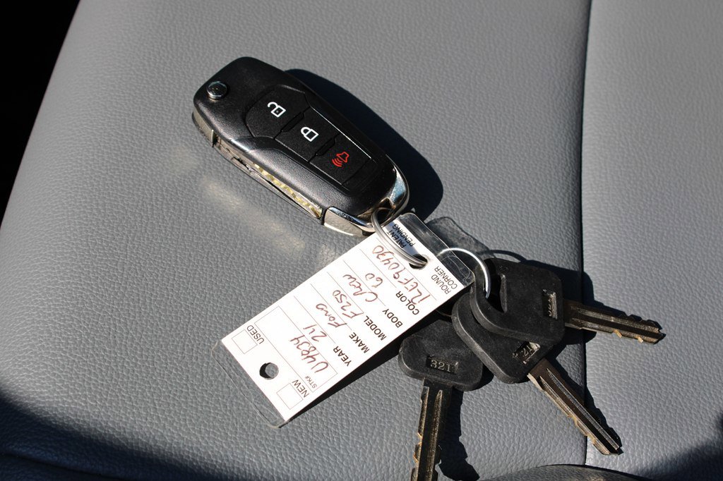 Used 2024 Ford F250 XL w/ XL Chrome Package image 36