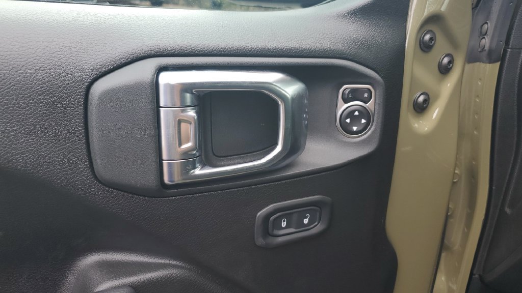 Used 2025 Jeep Gladiator Sport AWD/4WD image 20