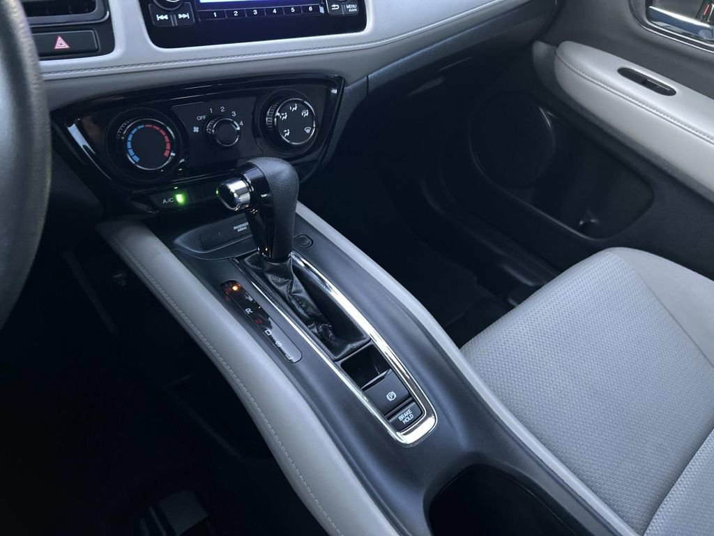 Used 2021 Honda HR-V LX image 23