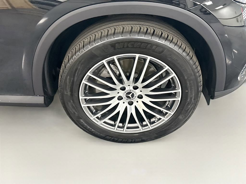 Certified 2026 Mercedes-Benz GLC 300 image 31