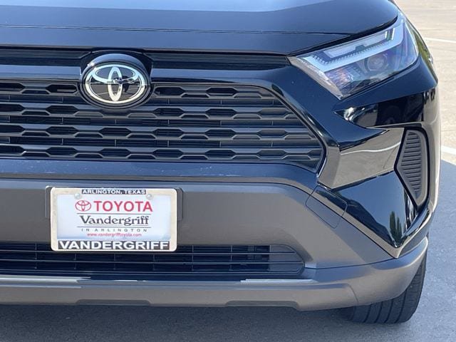 Certified 2025 Toyota RAV4 XLE w/ Convenience Package AWD/4WD image 8