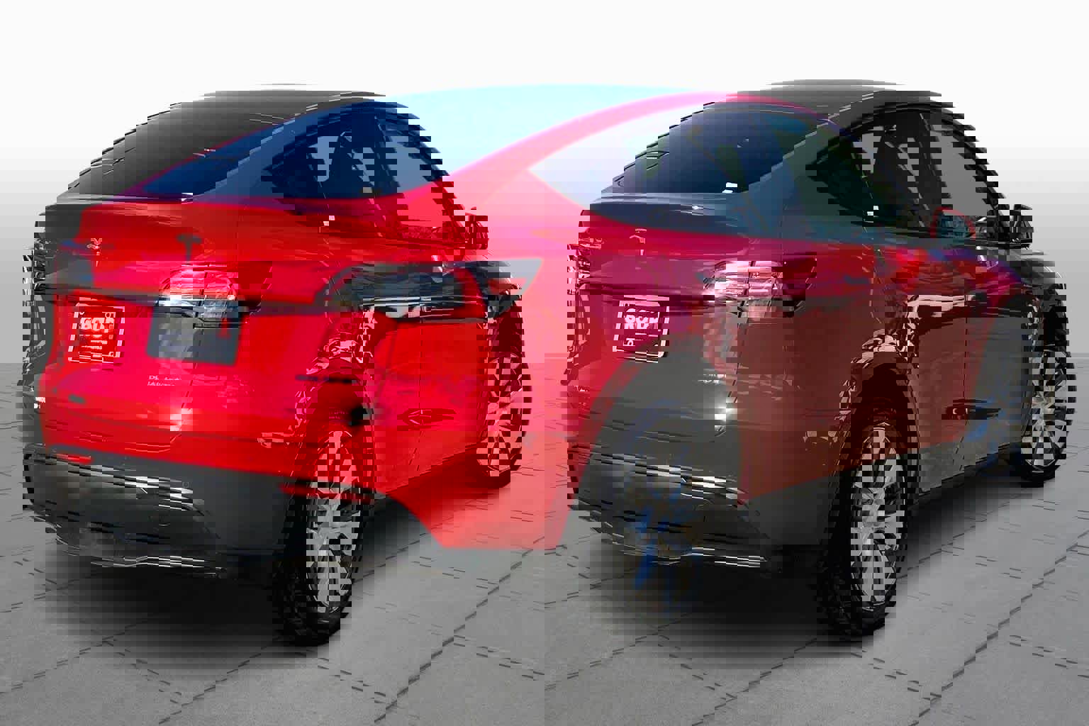 Used 2022 Tesla Model Y Long Range image 12