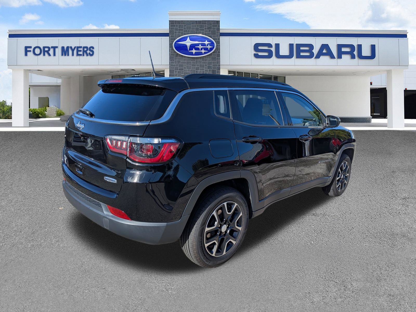 Used 2022 Jeep Compass Latitude AWD/4WD image 4