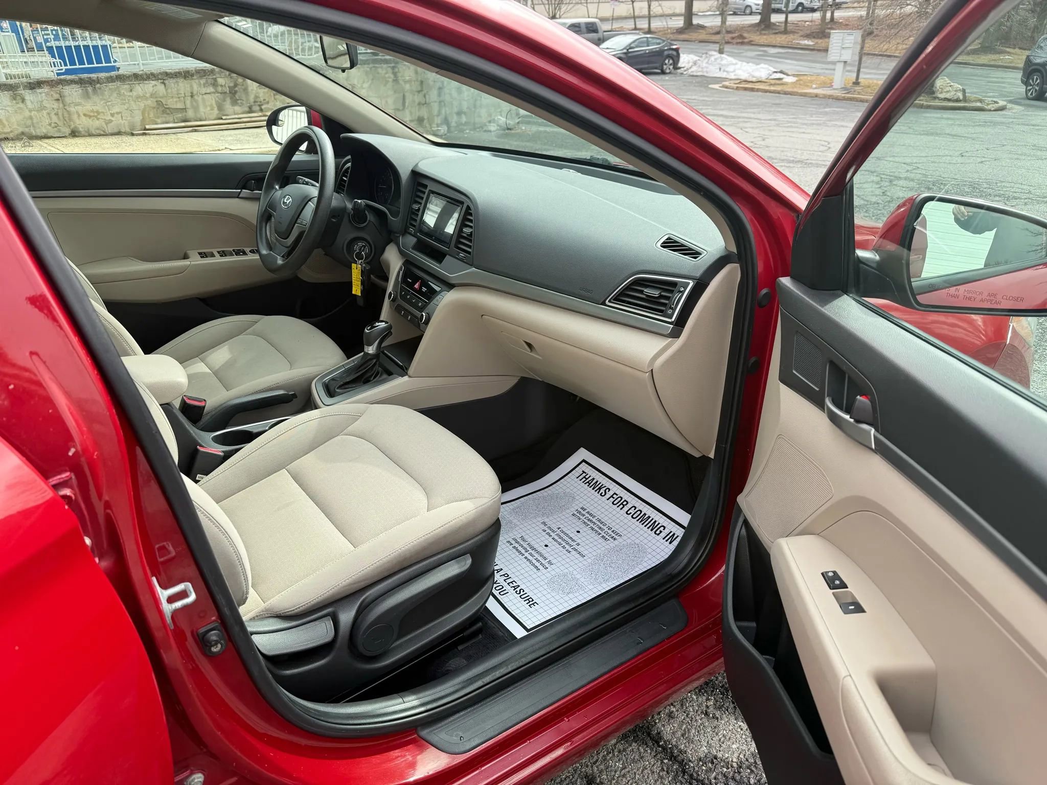 Used 2017 Hyundai Elantra SE image 7