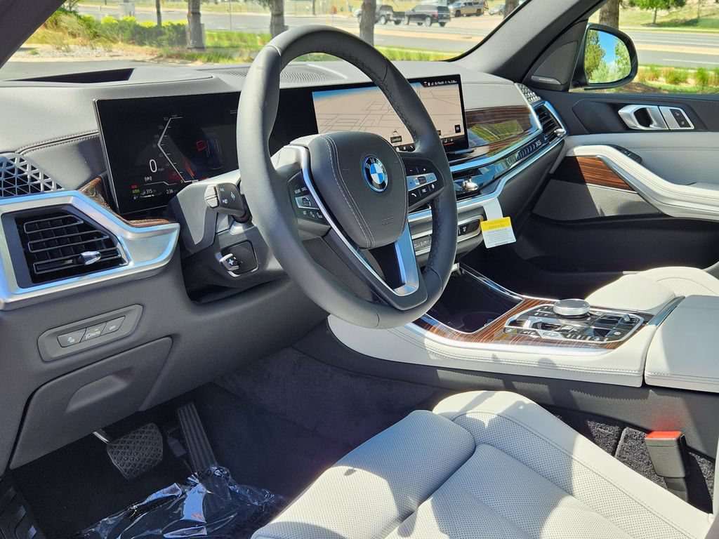 New 2026 BMW X5 xDrive50e AWD/4WD image 9