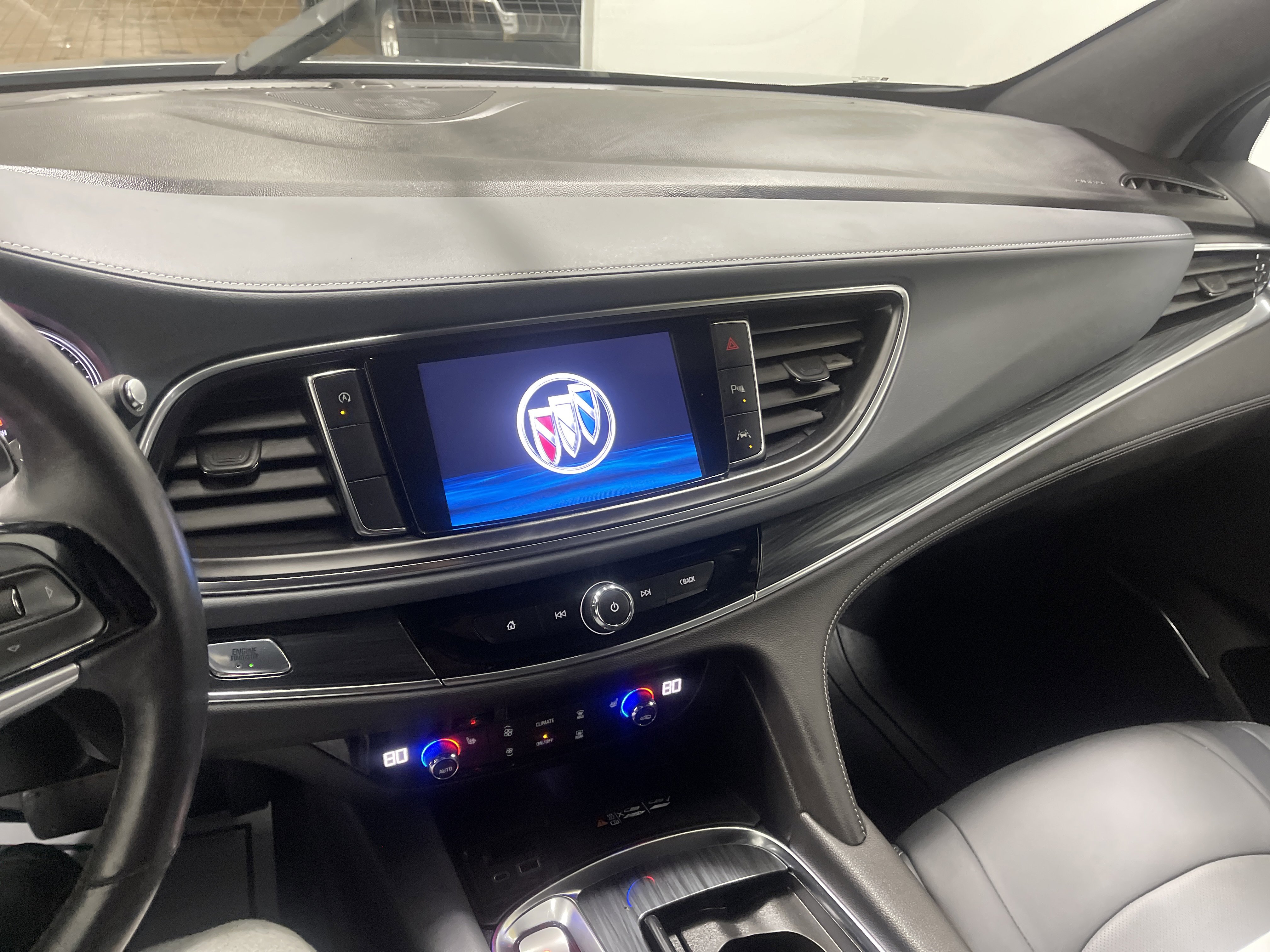 Used 2024 Buick Enclave Essence w/ Sport Touring Edition image 30