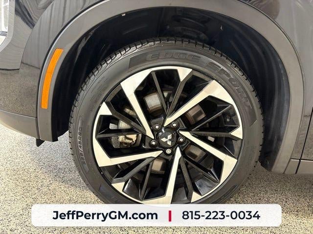 Used 2022 Mitsubishi Outlander SE AWD/4WD image 34
