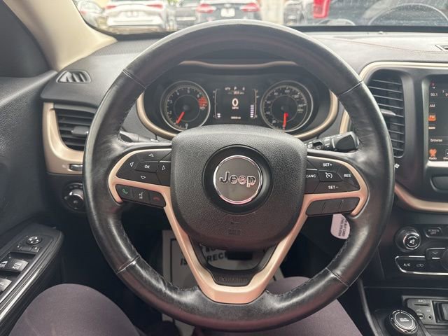 Used 2016 Jeep Cherokee 75th Anniversary image 22