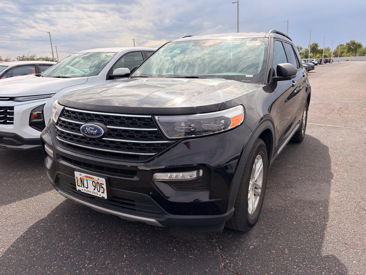 Used 2023 Ford Explorer XLT w/ Equipment Group 202A RWD image 2