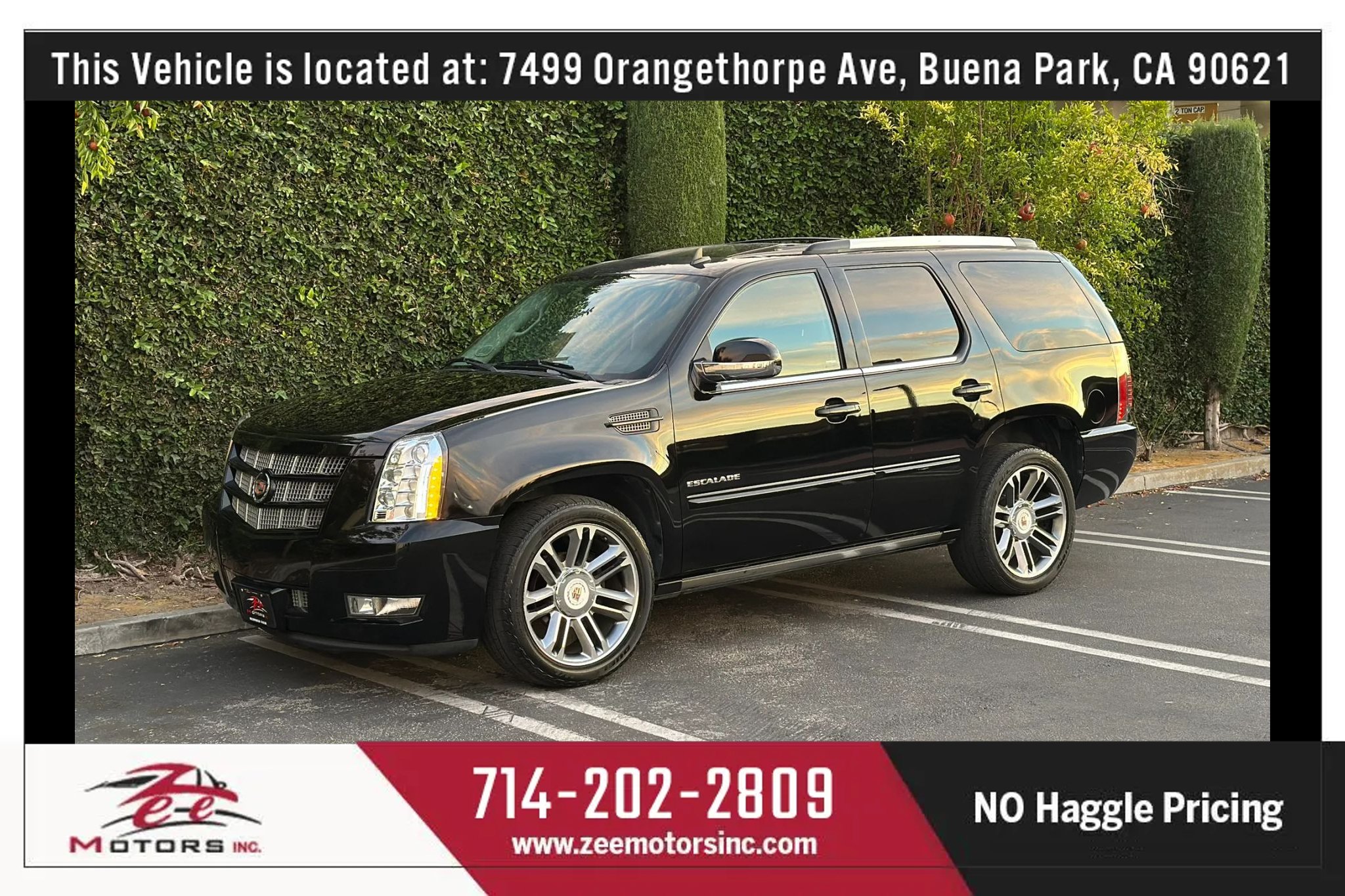 Used 2013 Cadillac Escalade Premium AWD/4WD image 12