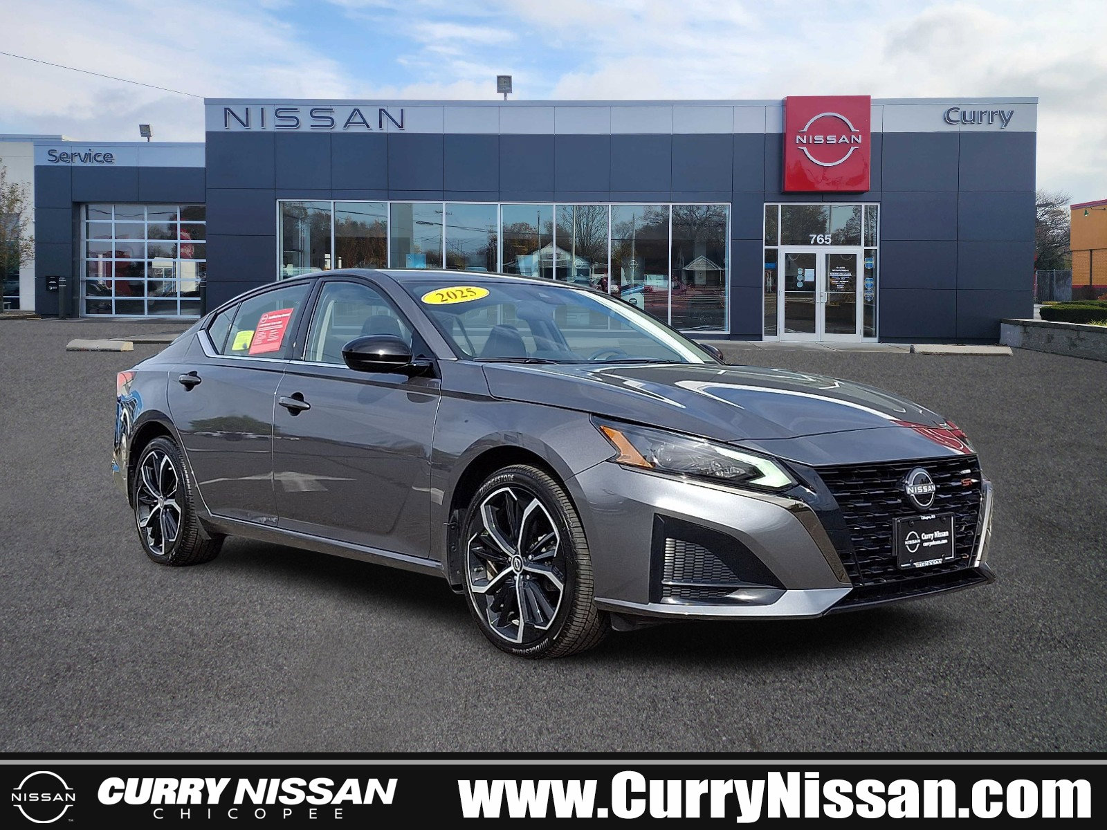 Certified 2025 Nissan Altima 2.5 SR w/ SR Premium Package AWD/4WD image 1
