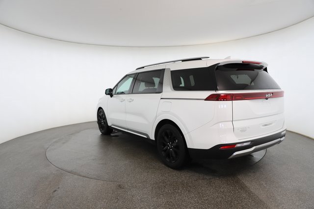 Used 2024 Kia Carnival SX image 11
