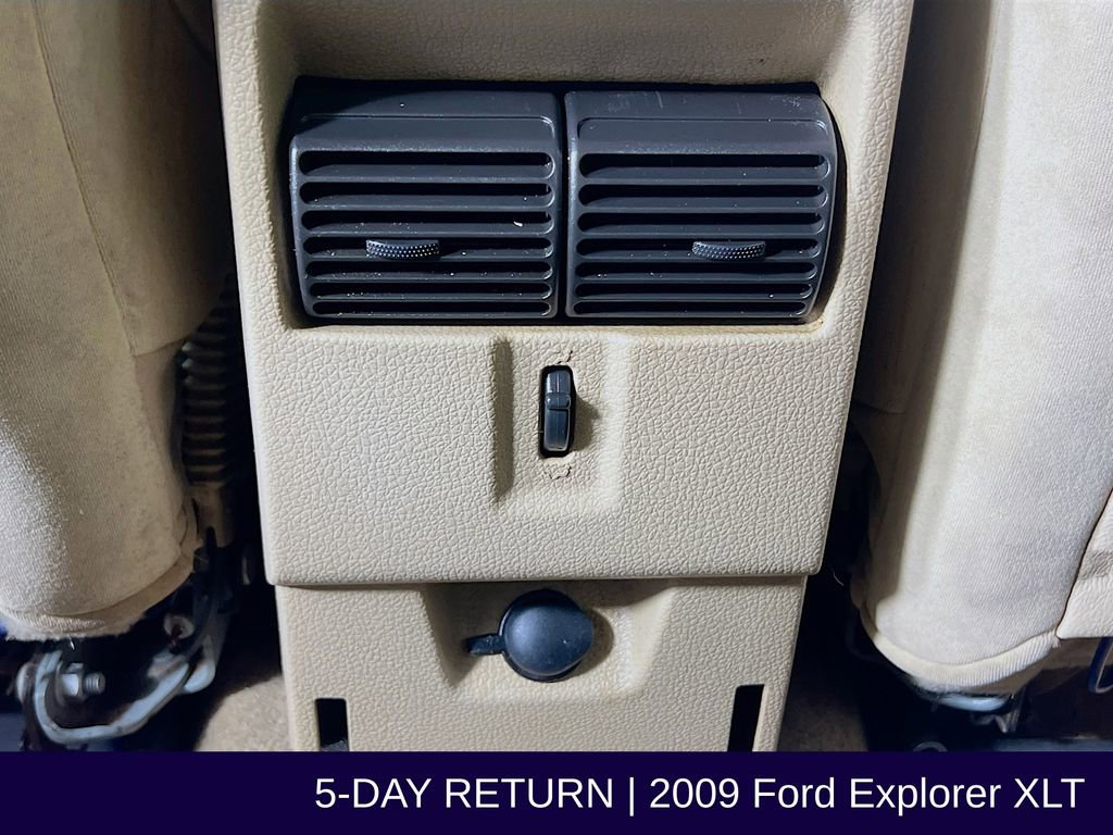 Used 2009 Ford Explorer XLT AWD/4WD image 25