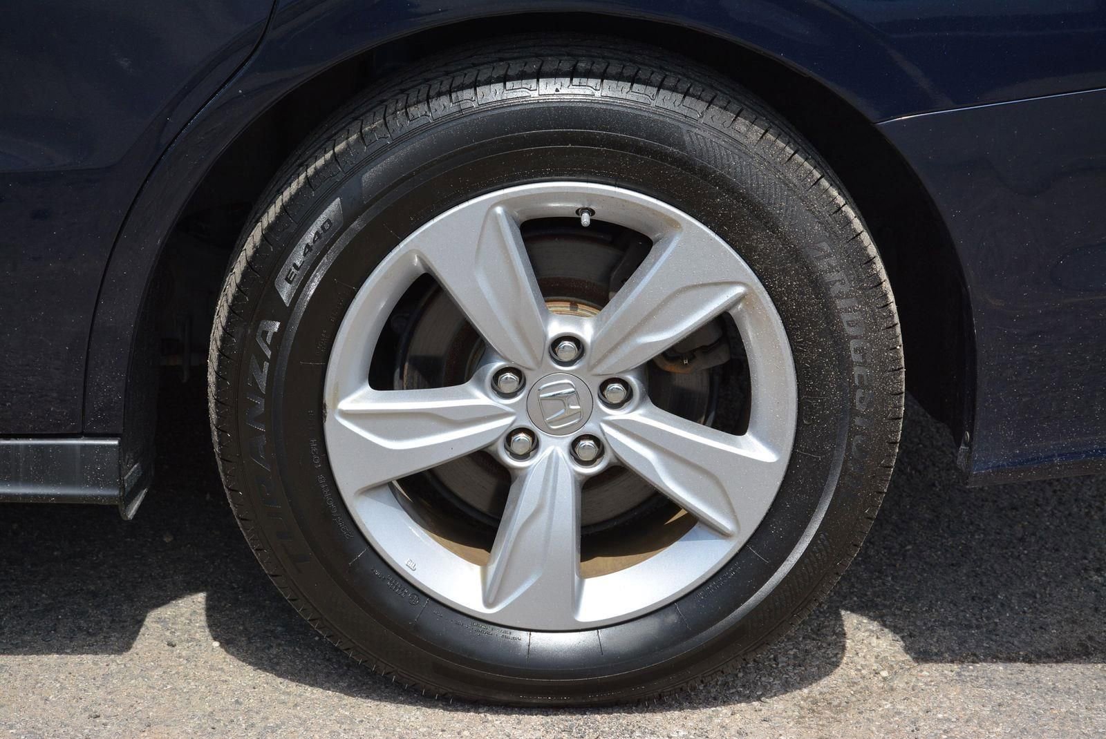 Used 2019 Honda Odyssey EX image 31