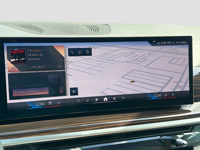 Used 2025 BMW X5 xDrive40i w/ Climate Comfort Package image 32