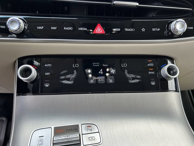 New 2026 Genesis GV70 2.5T Select AWD/4WD image 23